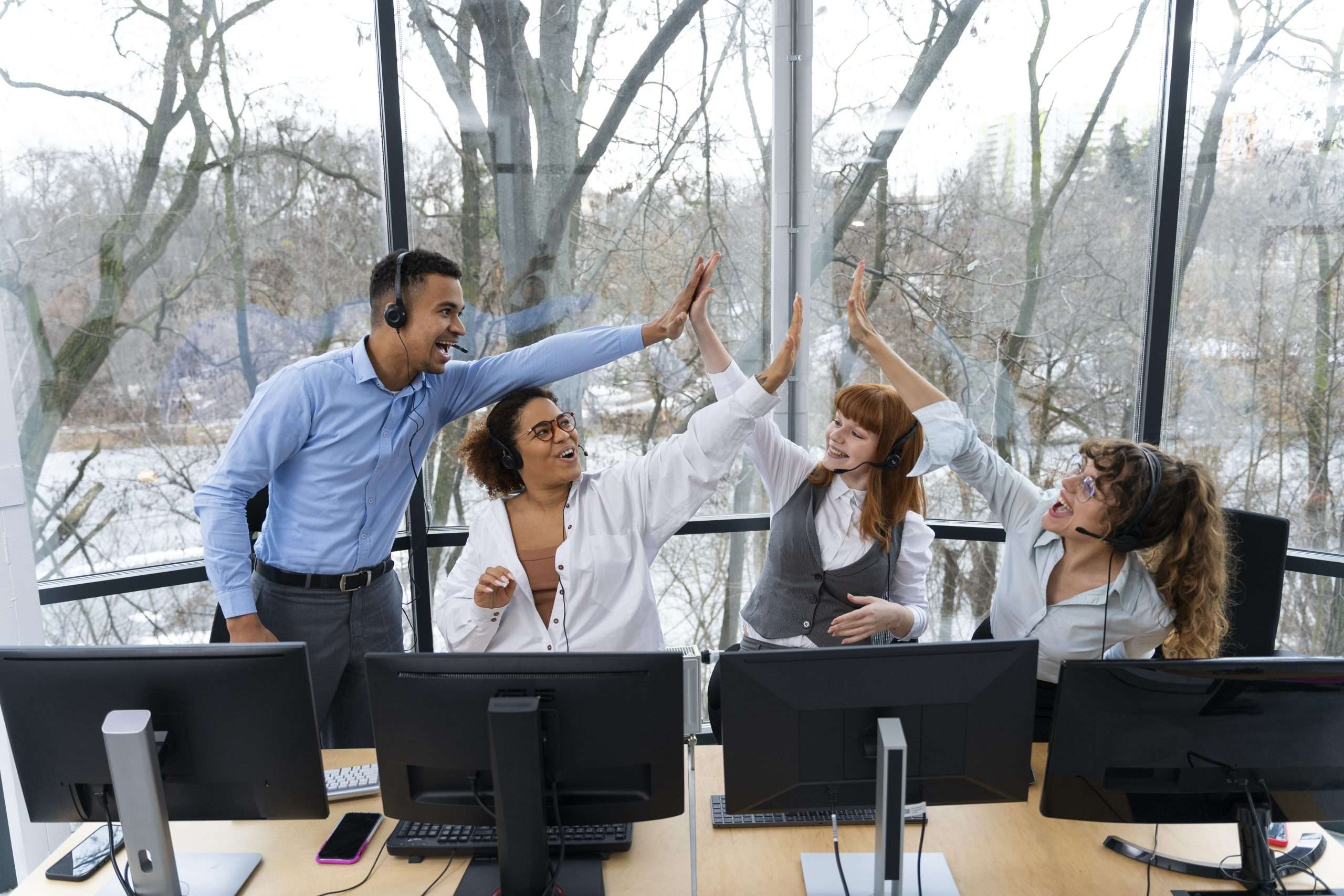 people-working-call-center